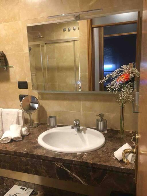 Apartamento Centrico Y Moderno Con Vistas A La Ria Vigo Exteriör bild